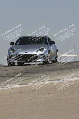 media/Sep-14-2024-Speed Ventures (Sat) [[a2bf28f496]]/Yellow Group/Session 2 (Grapevine)/